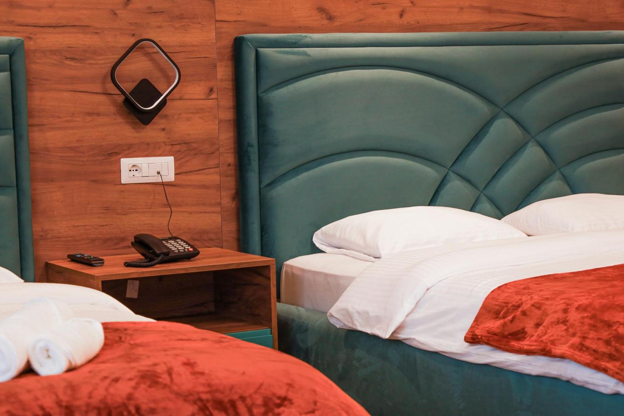 Nafron Hotel Prizren Exteriér fotografie