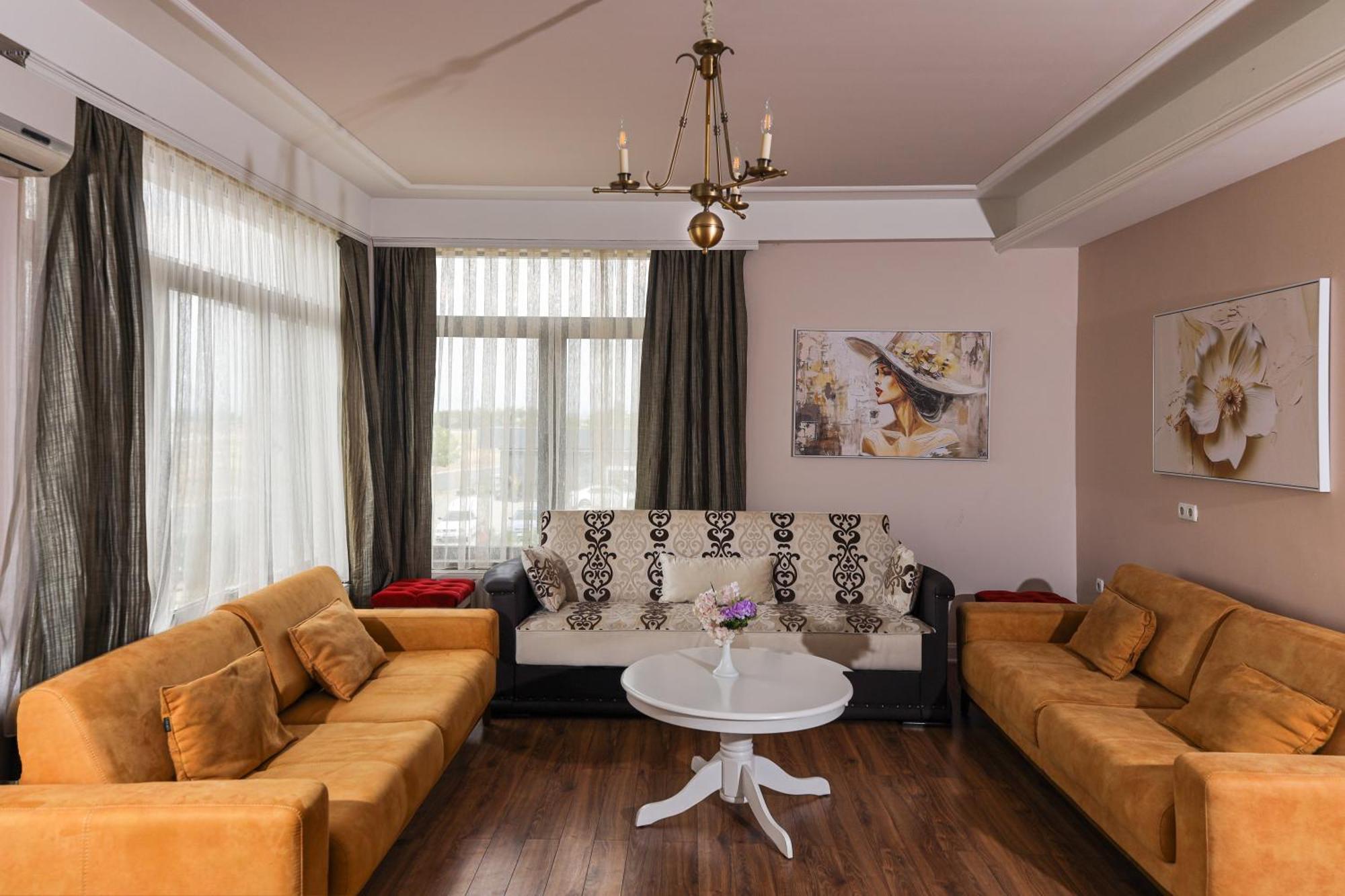 Nafron Hotel Prizren Exteriér fotografie